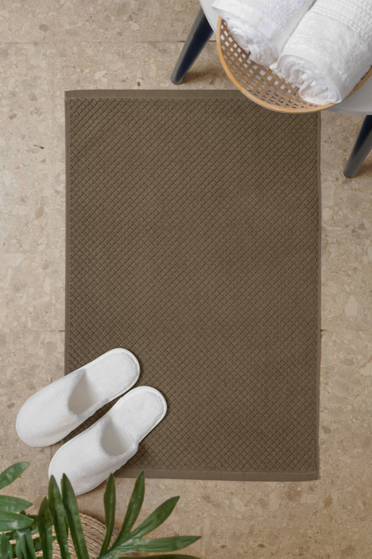 Olive Jacquard Bath Mat- 1100 GSM- 100% Cotton